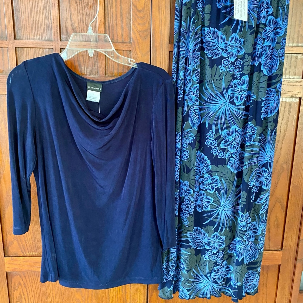 Citiknits 2 pc Skirt Set Navy Cowl Neck Tunic & Floral Maxi Skirt S NWT